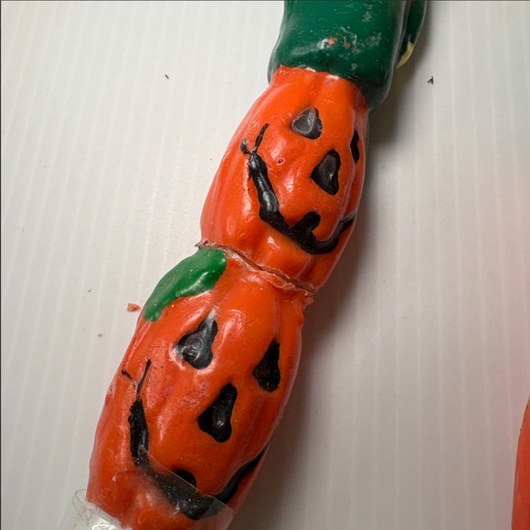 Vtg Halloween Candles Scarecrow w/pumpkins 10" Tapers 90's Pre-owned Unburned - Picture 9 of 11